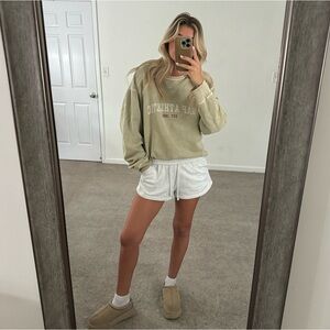 GAP Beige Sweatshirt